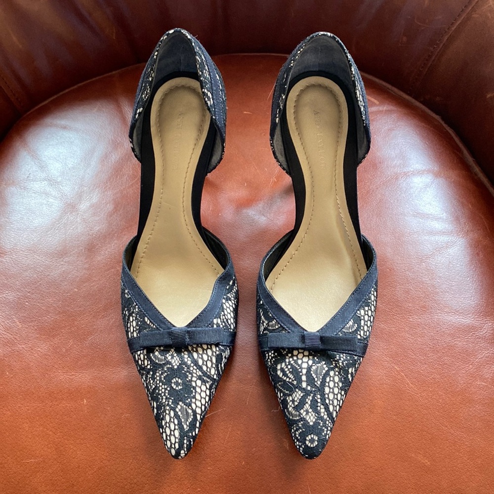 Ann Taylor lace low profile heel